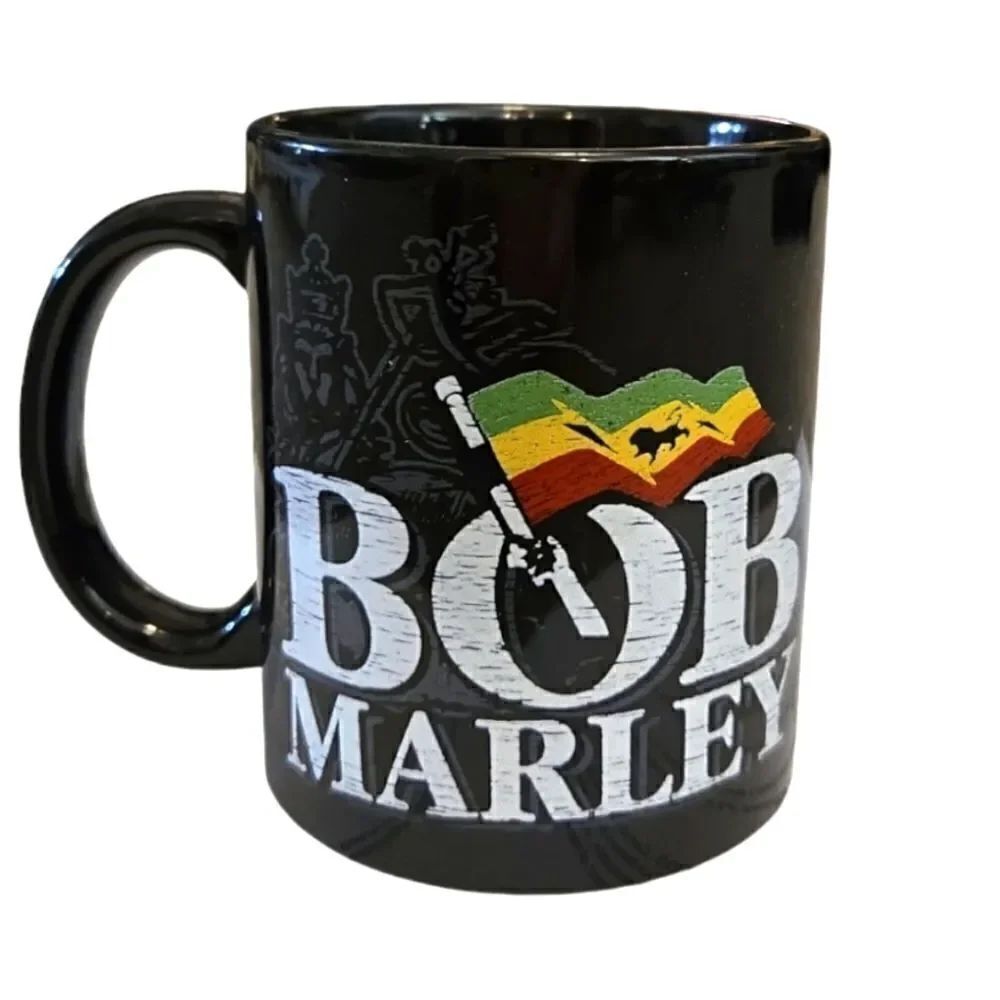 EC BOB MARLEY DISTRESSED FLAG 11 OZ. MUG